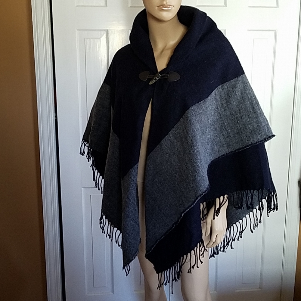 Ann Taylor Cape Navy and Gray w/ Toggle Clasp O/S